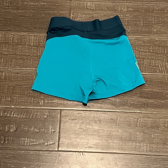 Nike pro 3 inch inseam spandex shorts - Picture 3 of 5